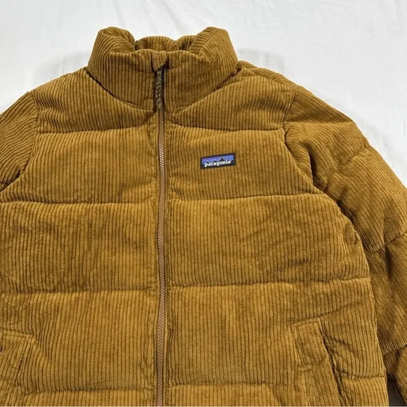 NWT Women’s Patagonia Fjord Corduroy Puffer Jacket size M - Picture 4 of 6